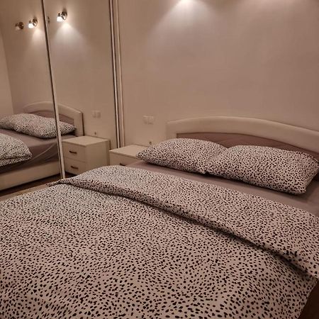 Apartman Anita Liyubuşka Dış mekan fotoğraf