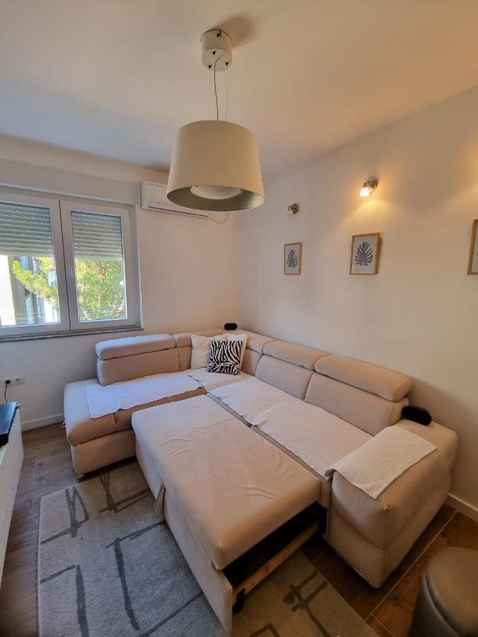 Apartman Anita Liyubuşka Dış mekan fotoğraf